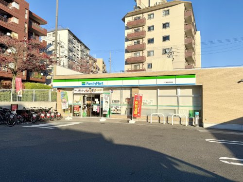 【コンビニエンスストア】ファミリーマート　千種猫洞通店まで794ｍ