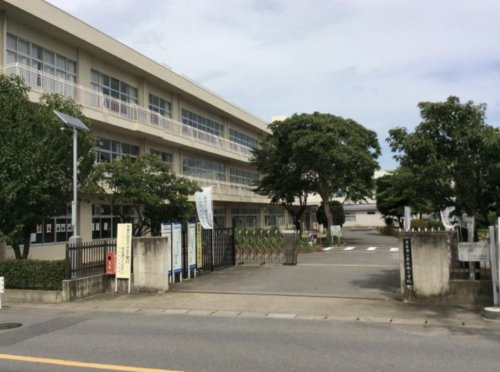 【小学校】本庄市立　本庄南小学校まで550ｍ