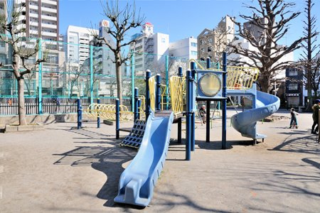 【公園】松葉公園まで243ｍ