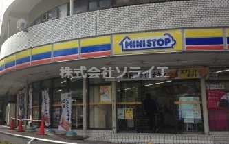 【コンビニエンスストア】ミニストップ　入間市駅前店まで1349ｍ