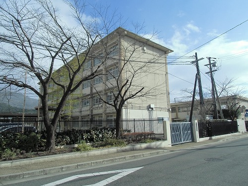 【中学校】京都市立洛北中学校まで796ｍ