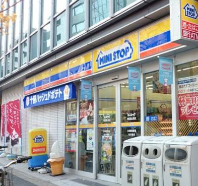 【コンビニエンスストア】ミニストップ神田富山町店まで452ｍ