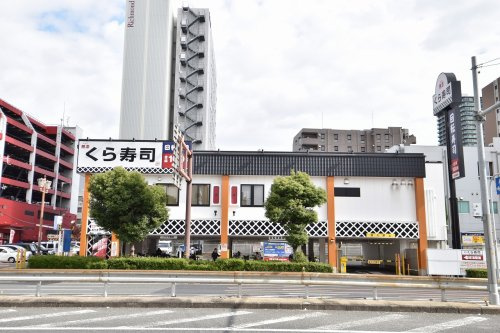 【寿司】無添　くら寿司　なんば元町店まで2447ｍ