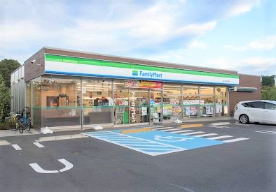 【コンビニエンスストア】ファミリーマート　国分寺弁天通り店まで557ｍ