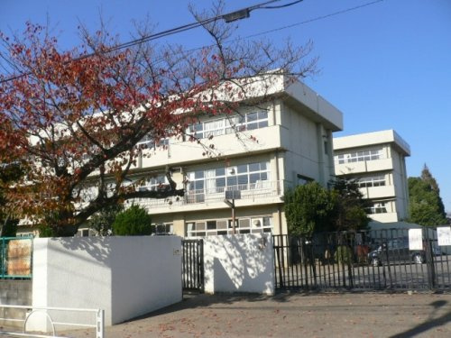 【小学校】越谷市立大間野小学校まで1000ｍ
