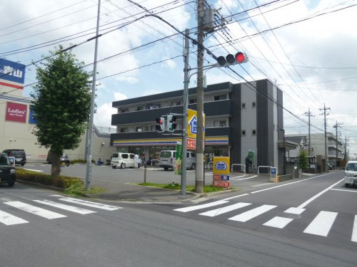 【コンビニエンスストア】ミニストップ　東越谷3丁目店まで830ｍ