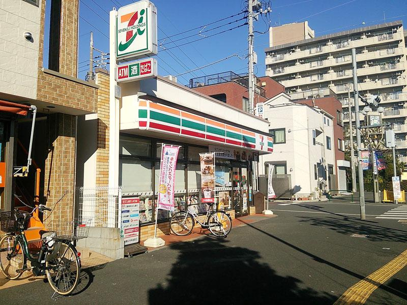 【コンビニエンスストア】セブンイレブン　足立青井駅前店まで339ｍ