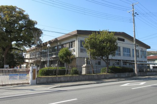 【小学校】姫路市立白浜小学校まで1096ｍ