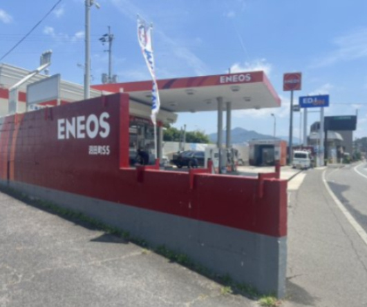 【ガソリンスタンド】沼田SS　株式会社ENEOSジェネレーションズまで439ｍ
