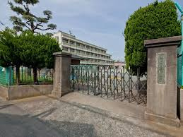 【小学校】藤沢市鵠沼小学校まで581ｍ