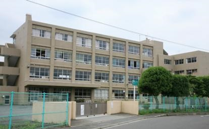 【中学校】厚木市立林中学校まで714ｍ