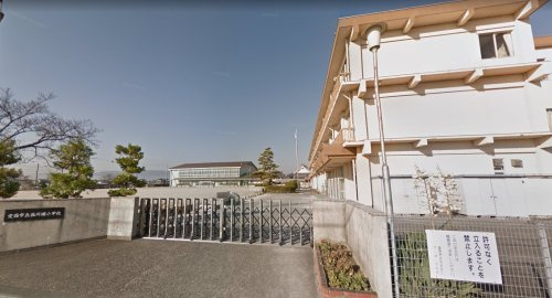 【小学校】愛西市立西川端小学校まで554ｍ