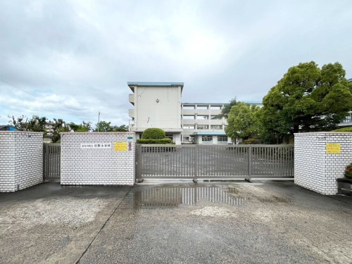 【小学校】北九州市立引野小学校まで953ｍ