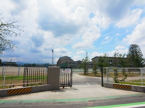 【中学校】上里町立上里中学校まで1389ｍ