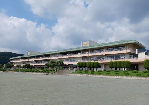 【小学校】桐生市立西小学校まで1044ｍ