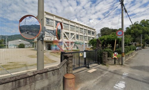 【小学校】有田市立糸我小学校まで876ｍ