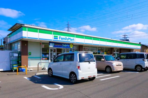 【コンビニエンスストア】ファミリーマート藤江北店まで185ｍ