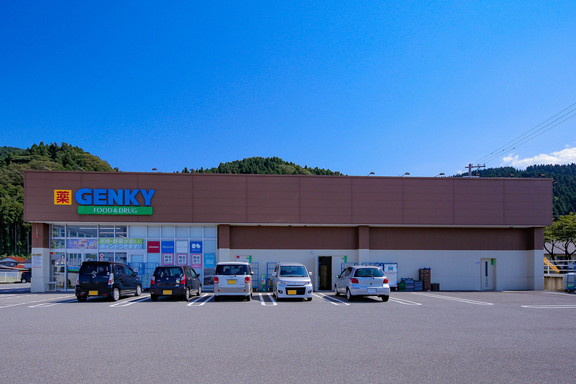 【ドラッグストア】GENKY(ゲンキー)　鶴来月橋店まで2097ｍ