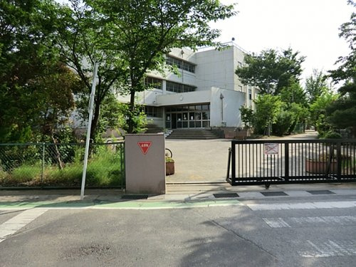 【小学校】越谷市立大相模小学校まで189ｍ