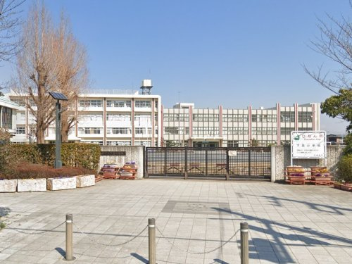 【小学校】下忍小学校まで607ｍ