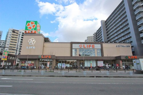 【スーパー】ライフ堺駅前店まで320ｍ