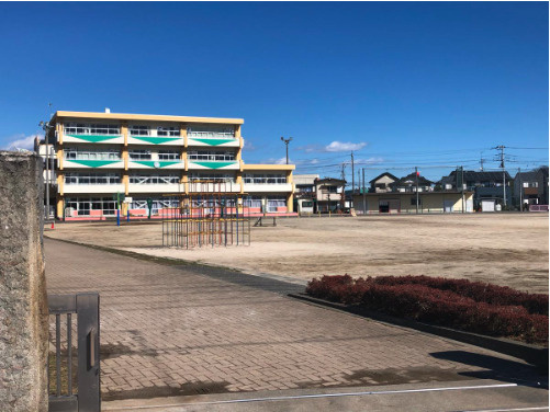 【小学校】加須市立加須小学校まで442ｍ