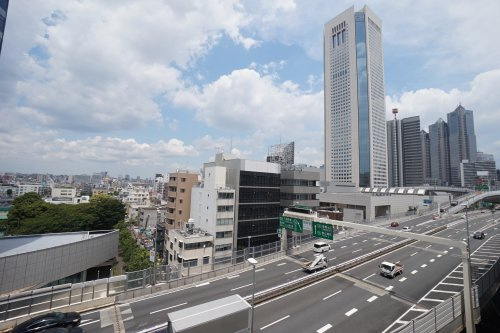 【その他】東京オペラシティまで825ｍ