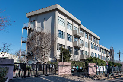 【中学校】八王子市立ひよどり山中学校まで583ｍ