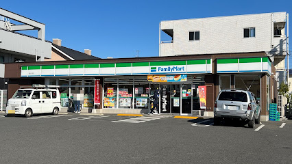 【コンビニエンスストア】ファミリーマート　福生志茂店まで320ｍ