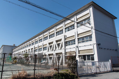【中学校】青梅市立第二中学校まで1000ｍ