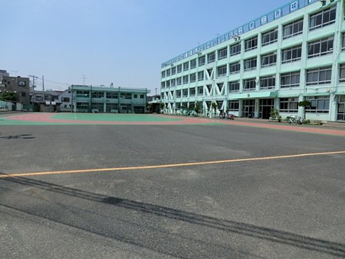 【小学校】第三吾嬬小学校まで440ｍ