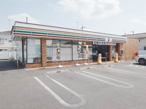 【コンビニエンスストア】セブンイレブン　古河松並店まで698ｍ