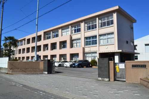 【中学校】布袋中学校まで1886ｍ