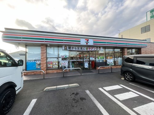 【コンビニエンスストア】セブンイレブン宇都宮雀の宮中店まで965ｍ