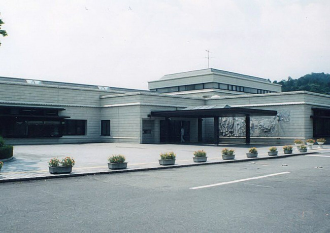 【図書館】栗東市立図書館まで2554ｍ
