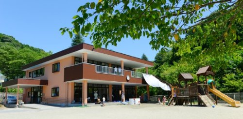 【幼稚園】遠野町まこと幼稚園まで703ｍ