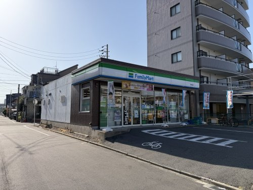 【コンビニエンスストア】ファミリーマート　西矢田店まで771ｍ