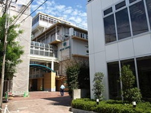 【高校】日出高等学校まで216ｍ
