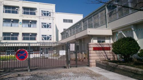 【小学校】さわの里小学校まで1134ｍ