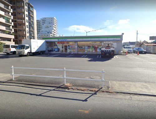 【コンビニエンスストア】ファミリーマート南町田北店まで240ｍ