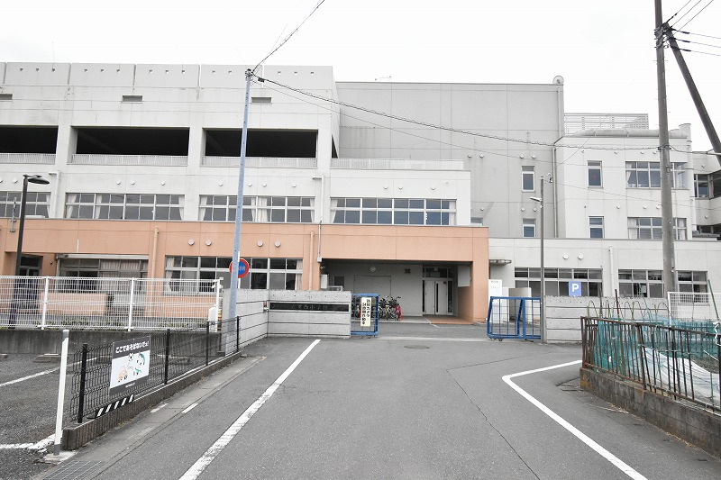 【小学校】春日部市立武里西小学校まで160ｍ