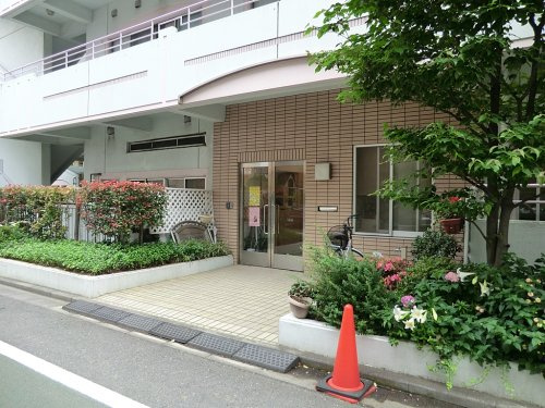【保育園】おともだち保育園まで213ｍ