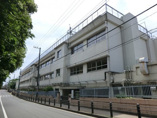 【小学校】品川区立戸越小学校まで620ｍ
