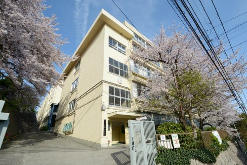 【中学校】神戸市立長峰中学校まで2347ｍ