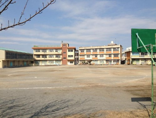 【小学校】鴻巣市立箕田小学校まで1347ｍ