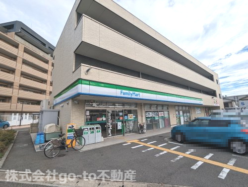 【コンビニエンスストア】ファミリーマート　魚住四丁目店まで390ｍ