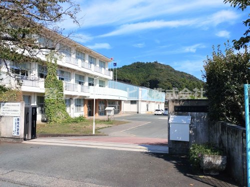【小学校】磐田市立豊岡南小学校まで839ｍ