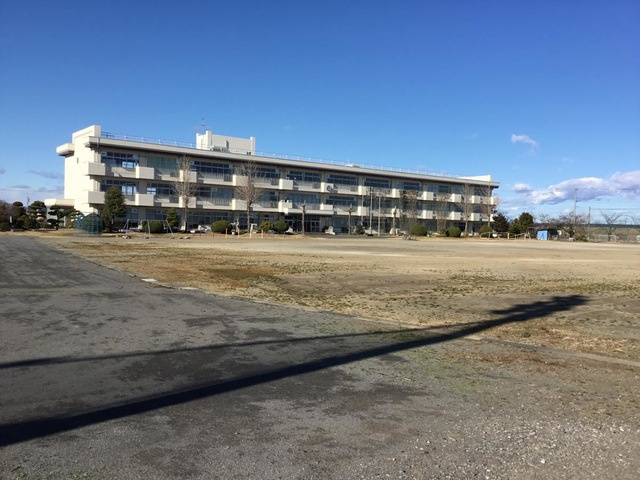 【小学校】羽生市立新郷第一小学校まで1681ｍ