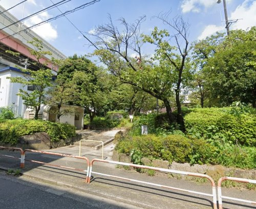 【公園】五色堤公園まで562ｍ