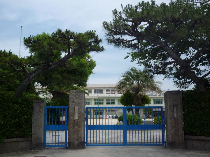 【小学校】大芝小学校まで2040ｍ